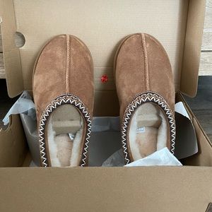 Tasman Ugg Slipper, size 9